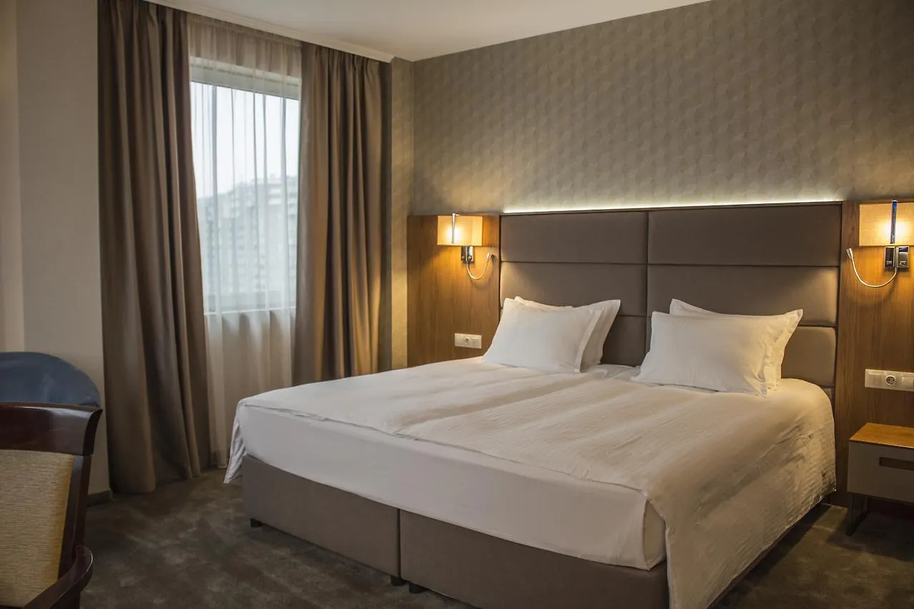 Hotel Golden Tulip Varna 4*,  Bulgária